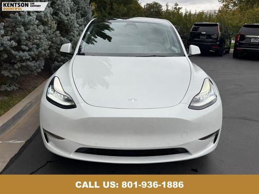 2022 Tesla Model Y Long Range Dual Motor All-Wheel Drive