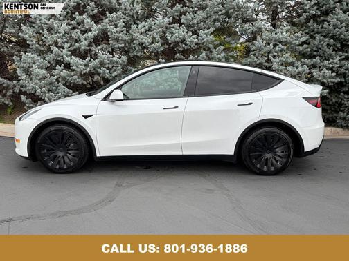2022 Tesla Model Y Long Range Dual Motor All-Wheel Drive