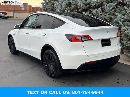 2022 Tesla Model Y Long Range Dual Motor All-Wheel Drive