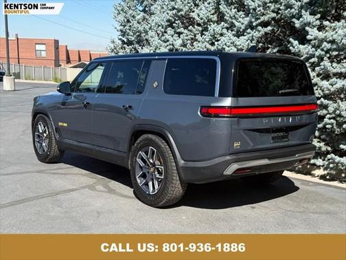 2023 Rivian R1S Adventure