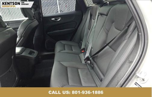 2025 Volvo XC60 B5 Plus