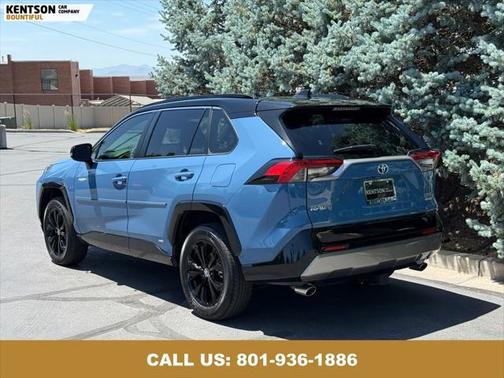 2023 Toyota RAV4 Hybrid SE