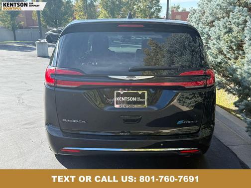 2024 Chrysler Pacifica Hybrid Select