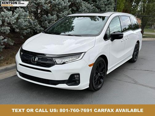 Platinum White Pearl 2025 Honda Odyssey Sport-L