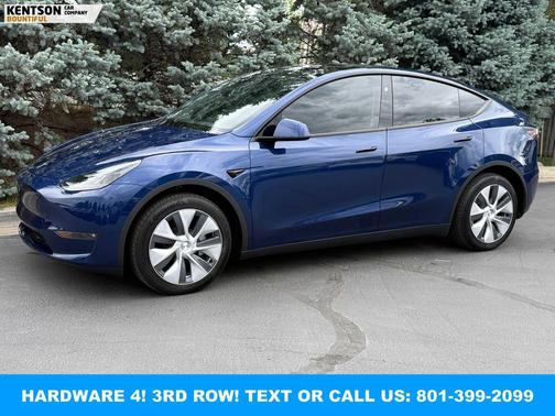 Deep Blue Metallic 2023 Tesla Model Y Long Range Dual Motor All-Wheel Drive