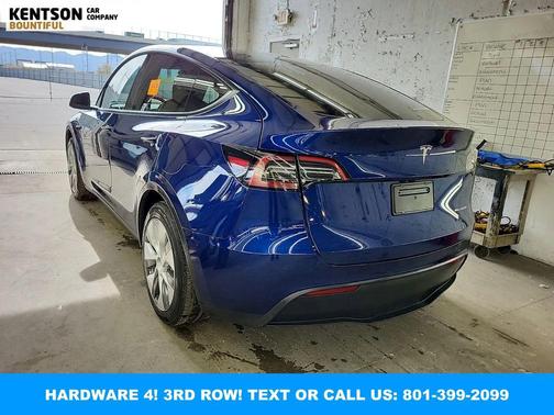 Deep Blue Metallic 2023 Tesla Model Y Long Range Dual Motor All-Wheel Drive