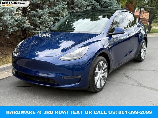 Deep Blue Metallic 2023 Tesla Model Y Long Range Dual Motor All-Wheel Drive