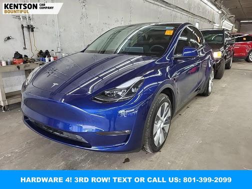 Deep Blue Metallic 2023 Tesla Model Y Long Range Dual Motor All-Wheel Drive