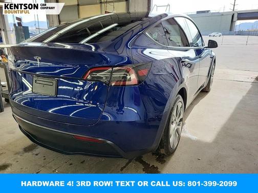 Deep Blue Metallic 2023 Tesla Model Y Long Range Dual Motor All-Wheel Drive