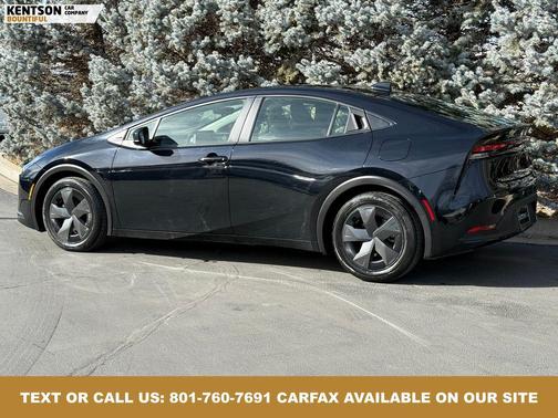 2025 Toyota Prius LE