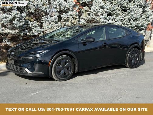 2025 Toyota Prius LE