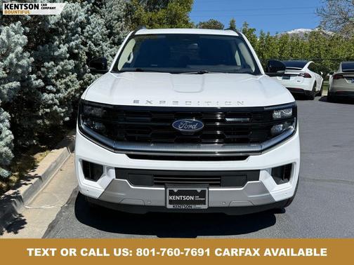 Oxford White 2025 Ford Expedition Platinum