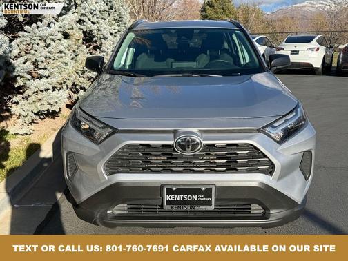 2025 Toyota RAV4 Hybrid LE