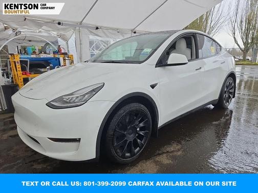 2022 Tesla Model Y Long Range Dual Motor All-Wheel Drive