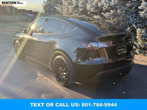 2022 Tesla Model Y Performance Dual Motor All-Wheel Drive