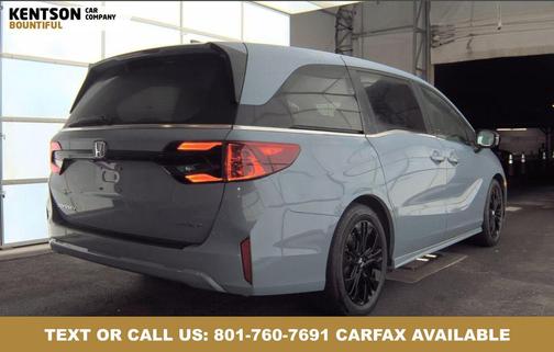 Sonic Gray Pearl 2025 Honda Odyssey Sport-L