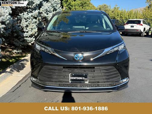 2024 Toyota Sienna XLE