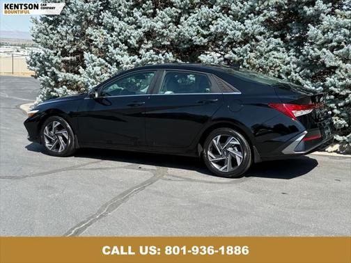 2024 Hyundai ELANTRA Limited