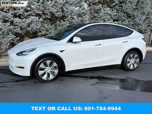 2022 Tesla Model Y Long Range Dual Motor All-Wheel Drive