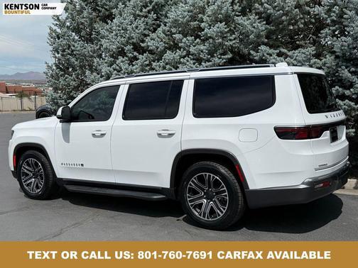 Bright White Clearcoat 2022 Jeep Wagoneer Series III 4x4