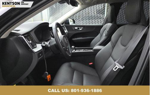 2025 Volvo XC60 B5 Plus