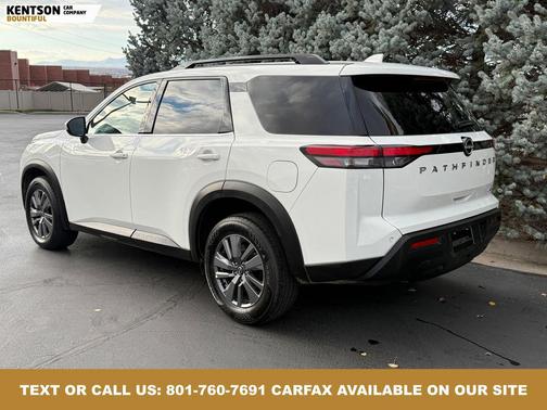 2025 Nissan Pathfinder SV 4WD