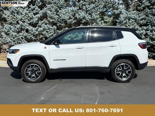 2024 Jeep Compass Trailhawk