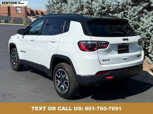 2024 Jeep Compass Trailhawk