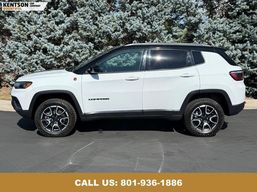 2024 Jeep Compass Trailhawk