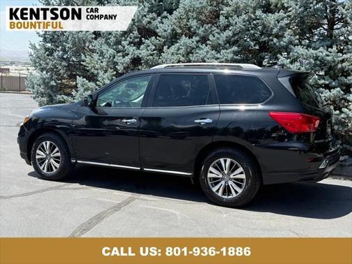 2019 Nissan Pathfinder SL