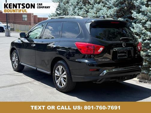 2019 Nissan Pathfinder SL