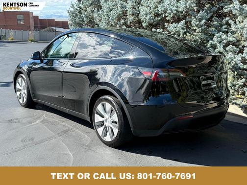 2022 Tesla Model Y Long Range Dual Motor All-Wheel Drive