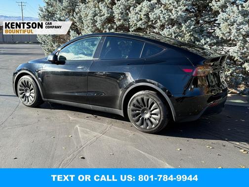 2022 Tesla Model Y Long Range Dual Motor All-Wheel Drive