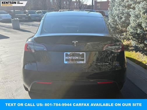 2022 Tesla Model Y Long Range Dual Motor All-Wheel Drive