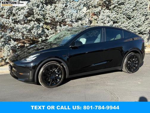 2022 Tesla Model Y Long Range Dual Motor All-Wheel Drive