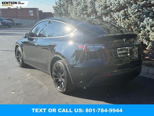 2022 Tesla Model Y Long Range Dual Motor All-Wheel Drive