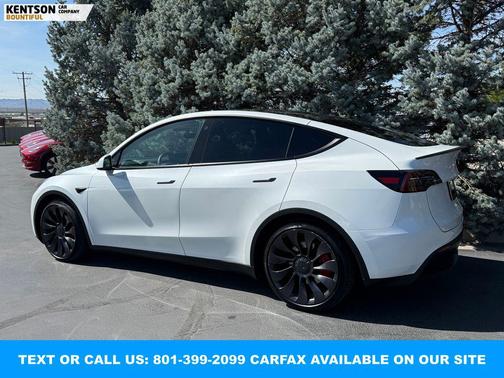 Pearl White Multi-Coat 2023 Tesla Model Y Performance Dual Motor All-Wheel Drive