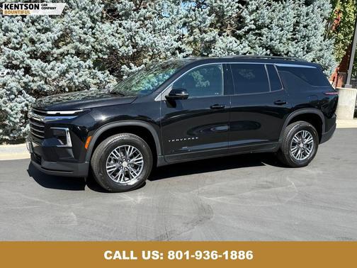 2024 Chevrolet Traverse LT