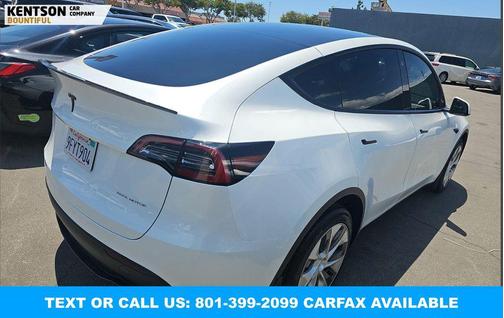 Pearl White Multi-Coat 2023 Tesla Model Y Long Range Dual Motor All-Wheel Drive