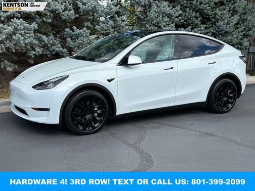 Pearl White Multi-Coat 2023 Tesla Model Y Long Range Dual Motor All-Wheel Drive