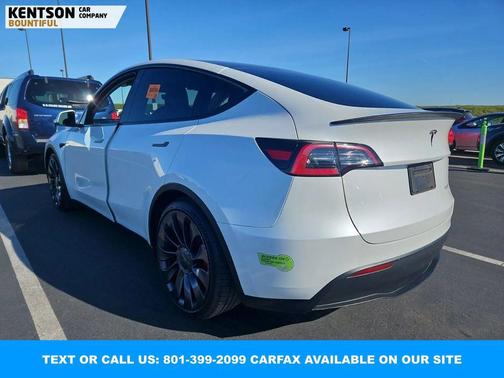 Pearl White Multi-Coat 2023 Tesla Model Y Long Range Dual Motor All-Wheel Drive