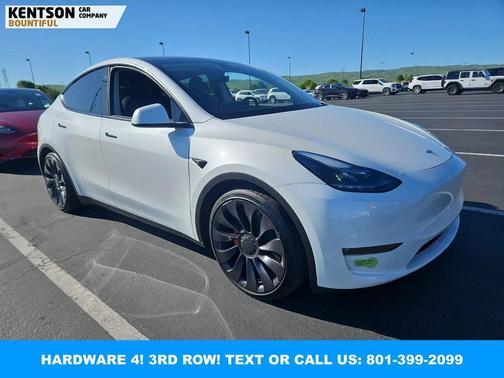 Pearl White Multi-Coat 2023 Tesla Model Y Long Range Dual Motor All-Wheel Drive
