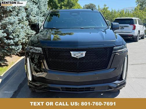 2023 Cadillac Escalade Sport