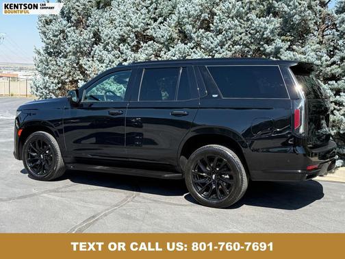 2023 Cadillac Escalade Sport