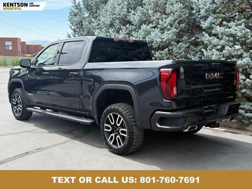 2023 GMC Sierra 1500 AT4