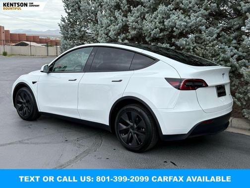 Pearl White Multi-Coat 2025 Tesla Model Y Long Range Dual Motor All-Wheel Drive