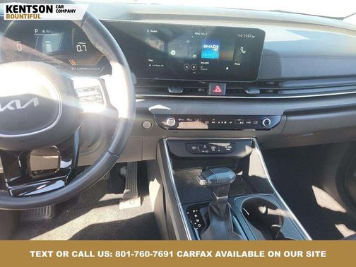 2025 Kia Carnival EX