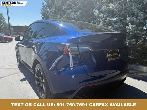 Deep Blue Metallic 2024 Tesla Model Y Long Range Single Motor Rear-Wheel Drive