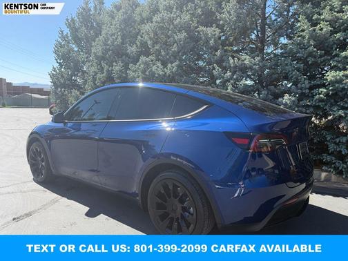 Deep Blue Metallic 2024 Tesla Model Y Long Range Single Motor Rear-Wheel Drive