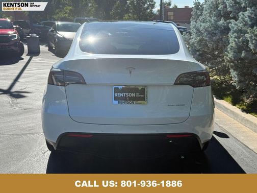 2022 Tesla Model Y Long Range Dual Motor All-Wheel Drive